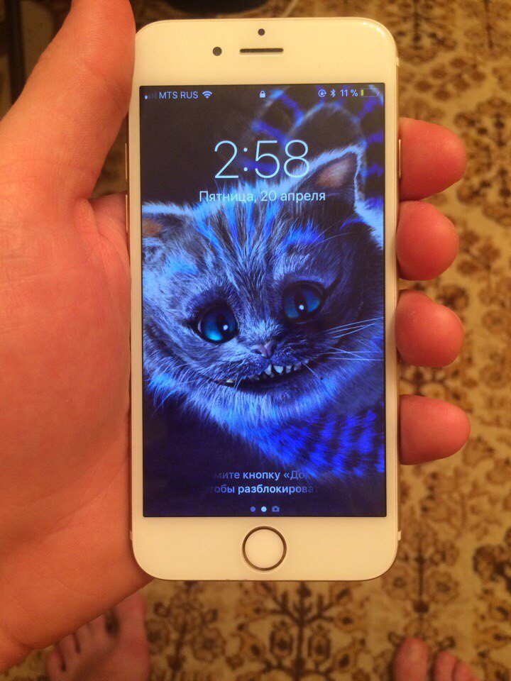 Продам iPhone 6