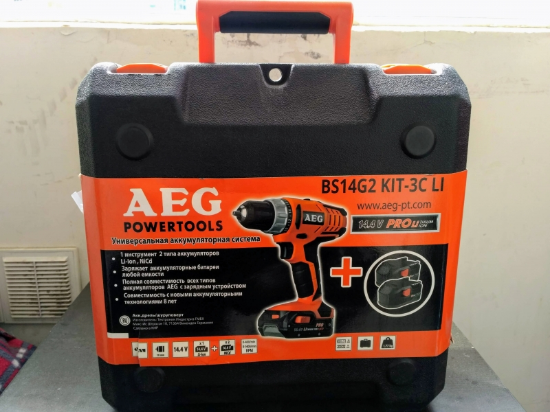шуруповерт AEG BS14G2Li KIT3Cновый