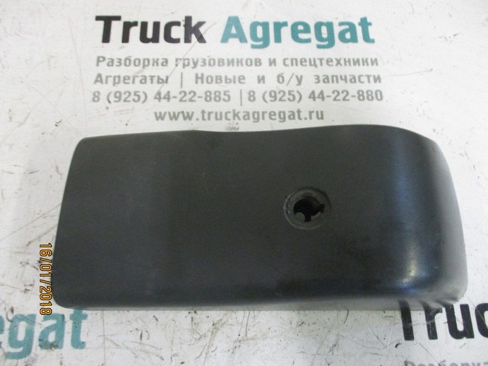 Накладка на кронштейн зеркала левая man 81637310261