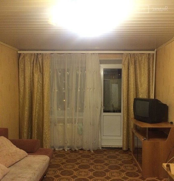 Сдатся комната 13 м, в коммуналке.