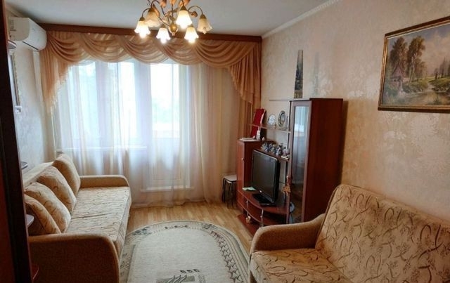 Сдается комната в чистой квартире.