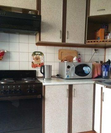 Сдается комната со всеми удобствами.