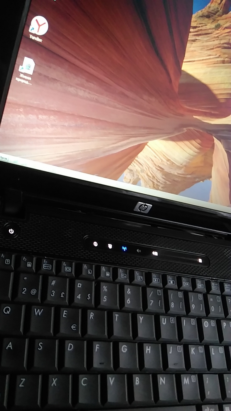 Ноутбук HP 2230S 2 ядра 2 Ghz 1 Gb 150 hdd 12,1 dvd wi-fi camera Если